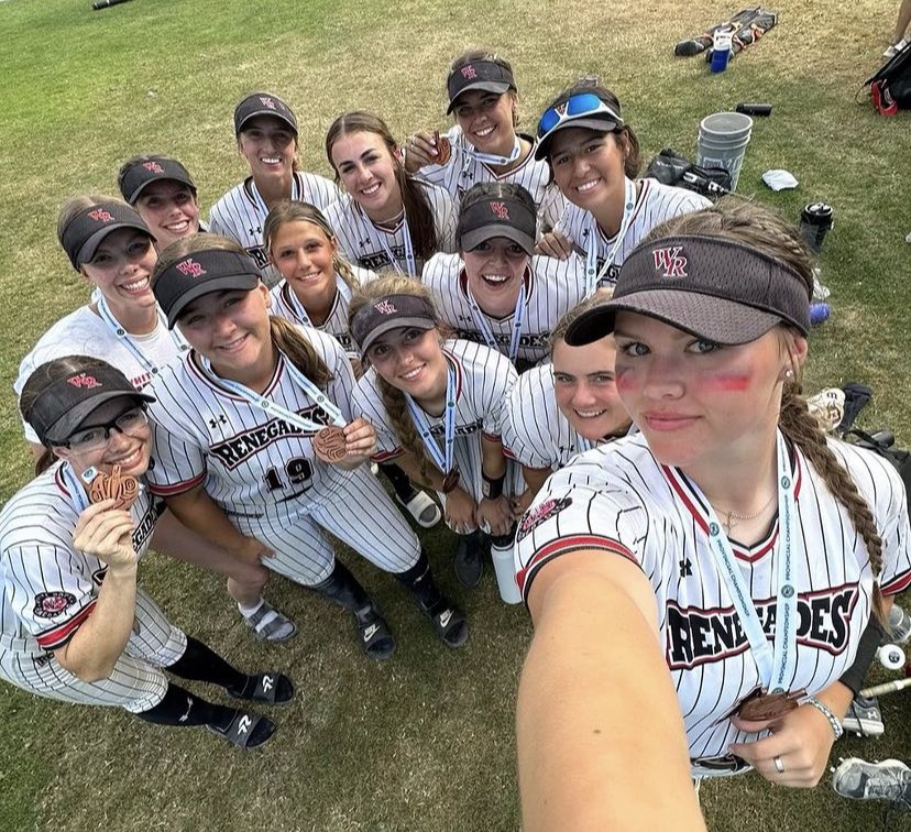 Tala Rennie 🇨🇦2024🥎 (@talarennie) on Twitter photo Bronze medals 🥉 for <a href="/WRRenegades2024/">White Rock Renegades 2006</a> at Provincials! Can’t wait for Nationals in August 🇨🇦 Bronze medals 🥉 for <a href="/WRRenegades2024/">White Rock Renegades 2006</a> at Provincials! Can’t wait for Nationals in August 🇨🇦