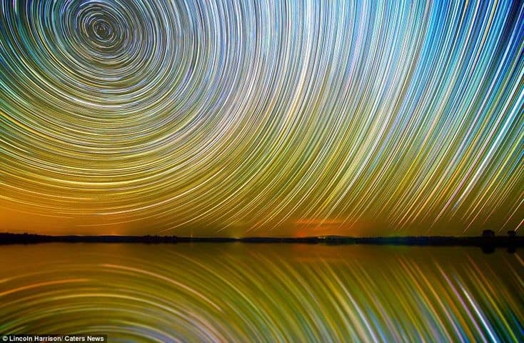MentalsFun's tweet photo. Totally normal...
Even though Earth is "spinning, rotating around the sun, and chasing the sun" in three different motions.
Yet each and every year the stars and zodiacs come back to the same place for thousands of years.
#FlatEarth #TrueEarth #SkyClock #Geocentric https://t.co/Mt8R3UUzUw