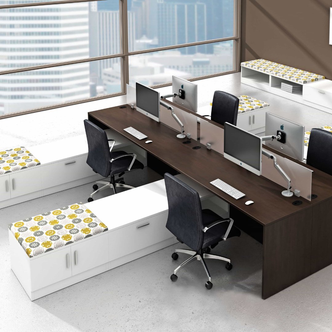 Take a look at this beautiful work station!
#officespace #workspace #collaborativespace