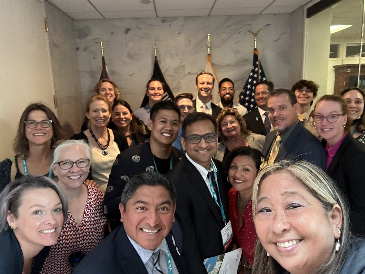 Thank you, John, from <a href="/SenAlexPadilla/">Senator Alex Padilla</a> ‘s office for meeting with California PTs and students to discuss issues important to the physical therapy profession. We appreciate all you do and thank you for taking the time to chat. @OscarG_DPT @APTAtweets <a href="/CPTAtweets/">CPTA</a>  #PTAdvocacy