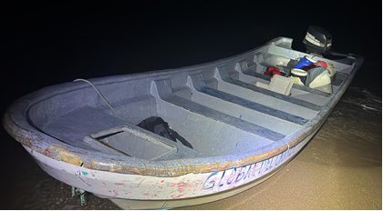 USBPChiefRMY's tweet image. Ramey #USBP agents responded to a maritime smuggling event in Rincon, PR.  As a result, five migrants from Dominican Republic were arrested.

#FURA and @USCGSoutheast also made two significant interceptions at sea, with over 70 migrants attempting to enter PR.  #DontTakeToTheSea