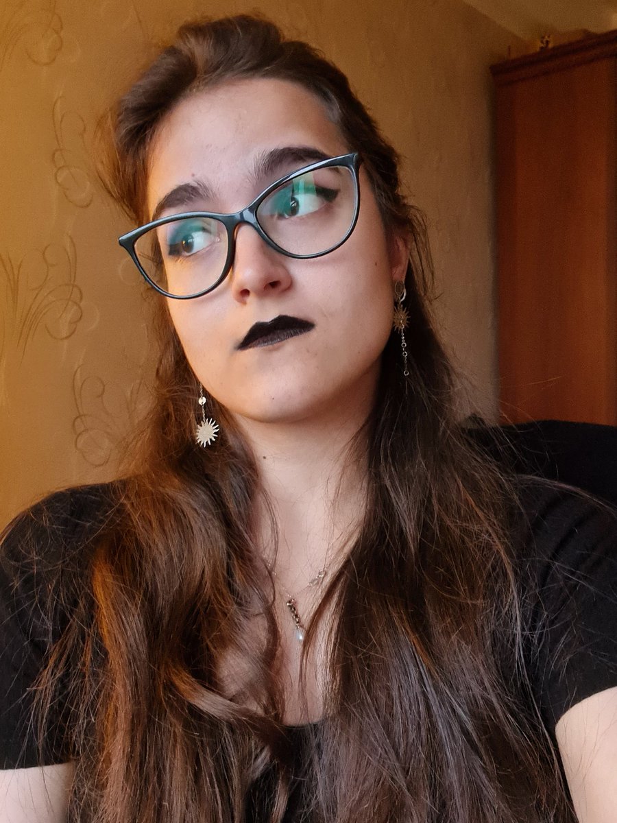 Галушка Немазанная tweet media