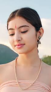 *கதாநாயகியாக சாராவின் திரையுலக பயணத்தை துவங்கி வைக்க தயாராகும் இயக்குனர் விஜய்*

#sara #babysara #actresssara #saraarjun #actresssaraarjun 
#vijay #directorvijay 
#FridayCinemaOrg

m.facebook.com/story.php?stor…