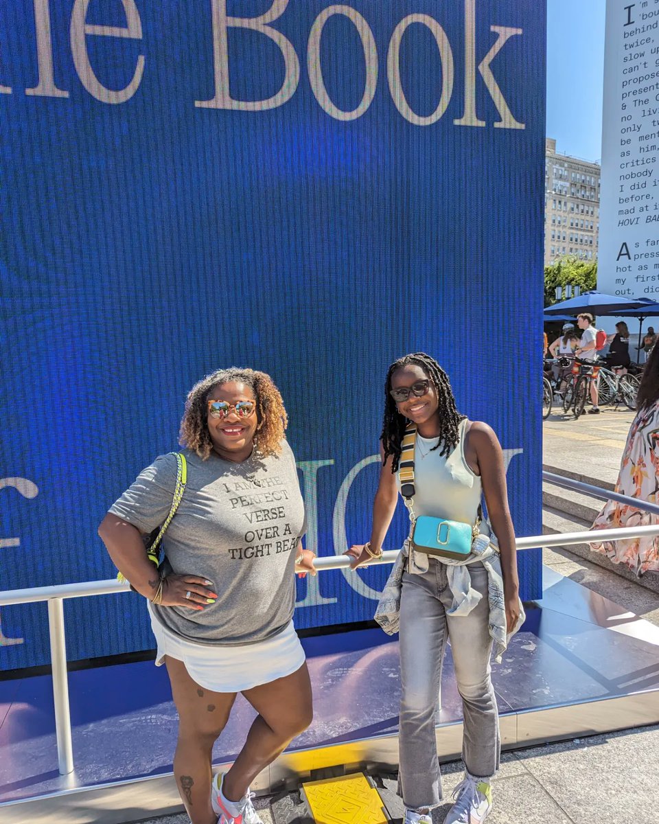 fearless630_'s tweet photo. Me and my Lyrik🩷 🎶 ending the summer 🌞 awfff and cancer ♋ season 💫🌟 with a damn bang in Bk' the #TheHOVexhibit didn't disappoint! Gotta love for Brooklyn real badd! #iykyk #78baby #muvahood #ZsaraeLyrik #JayZ #BrooklynLibrary #potd https://t.co/gSdm9oeVDW