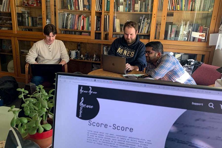 Mines students build software to connect music teachers and professors with sheet music.

Read more sdsmt.edu/News/Score-Sco…

#SouthDakotaMines #HardrockerProud