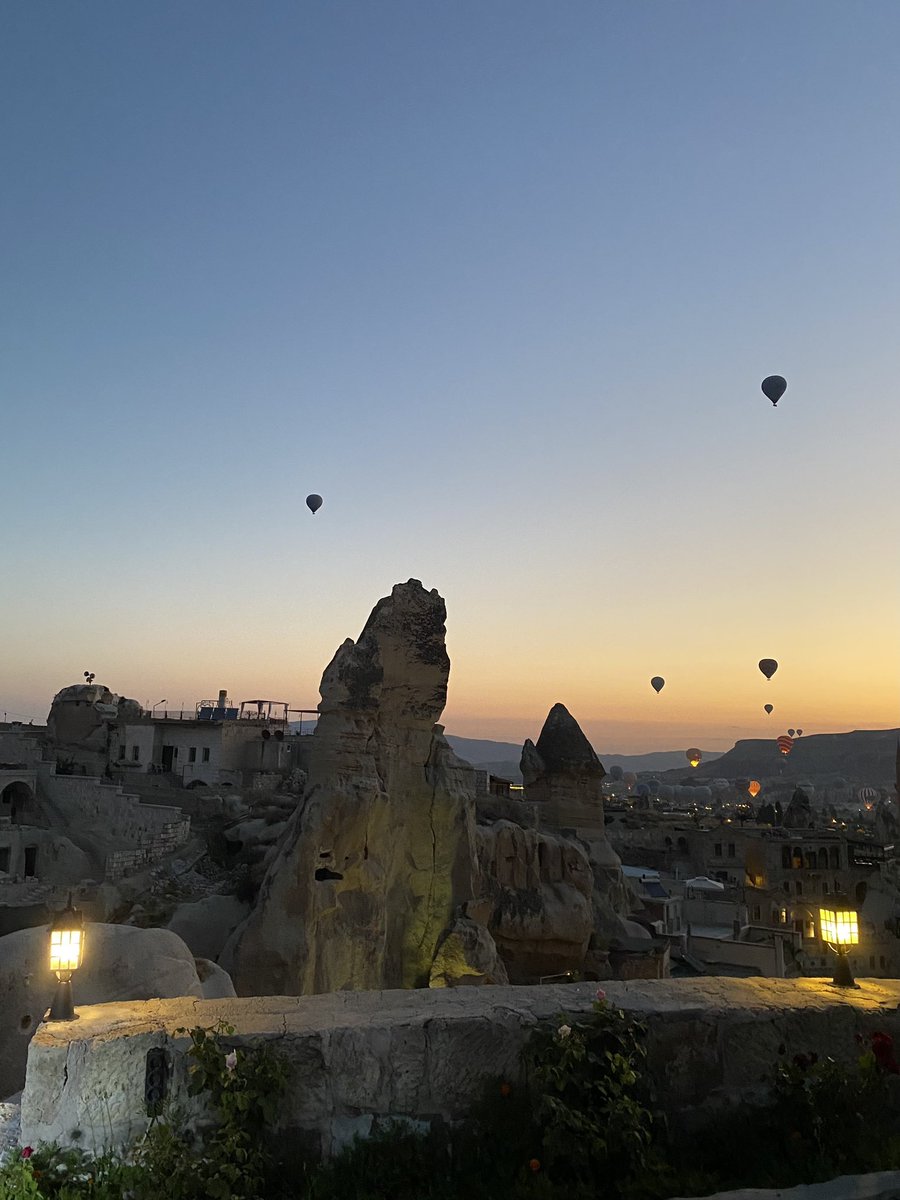 dijaxxa's tweet photo. cappadocia was nothing less than serene 🦋☀️ https://t.co/CrAlqhzNVg