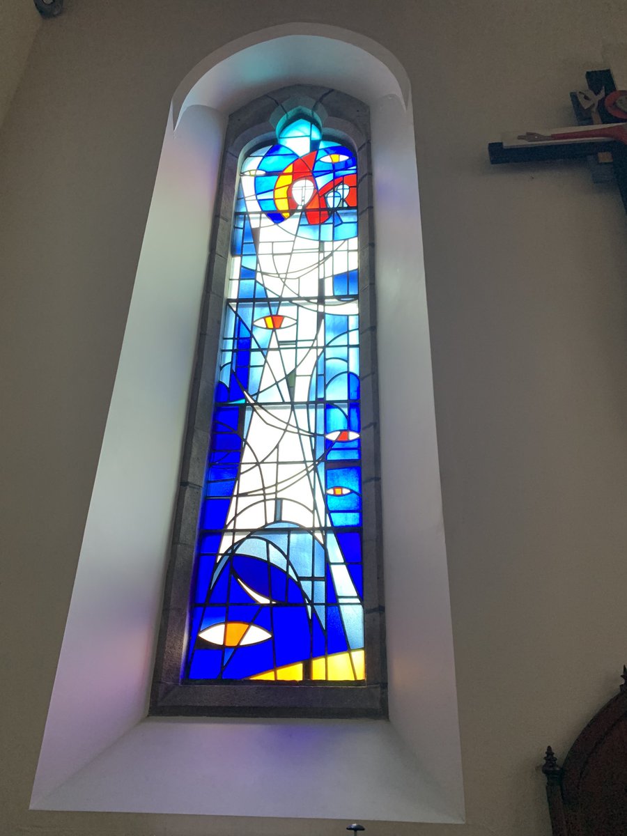 abjdillon's tweet photo. The life, thought, creativity and spirituality of Irish stained-glass artist, Richard King, was part of my presentation today in the beautiful chapel of #Dominican College #Wicklow ⁦for Lumen Dominican Centre, Blackrock @tairseach⁩ @DCWschool⁩ #RichardKing #HarryClarke https://t.co/bYDE67lPWf