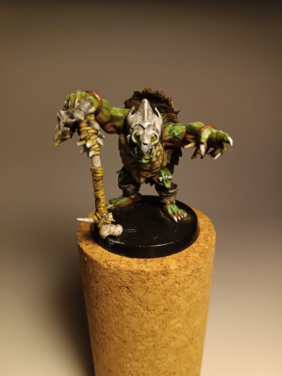 girl_warhammer's tweet photo. Chamán Orco de @Avatars_of_War terminado
¡¡¡WAAAGGHH!!!!
La verdad que molan muchísimo estos Orcos como las minis
¡¡Apoyemos a este crack!!!
#warhammer #wargames #warhammerfantasy #avatarsofwar https://t.co/ZmGCXdQHtE