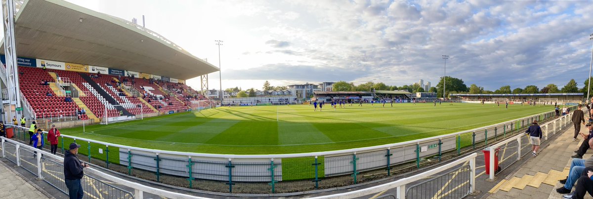 KevSTAR80's tweet photo. Sneaking in a PSF! vs Woking!

Come on you Us!

🟡🟤🟡🟤🟡🟤🟡🟤

@suttonunited #psf #surreyfriendly #footballsback https://t.co/pSxQqvltRd