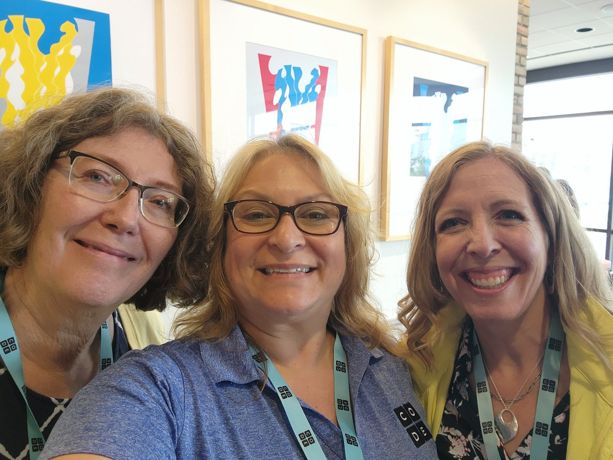 jkuhowski's tweet image. Enjoying the workshop! Tammy and the Jens (purple and flower)  #MiCoding #MiSTEM  #MiCSTA