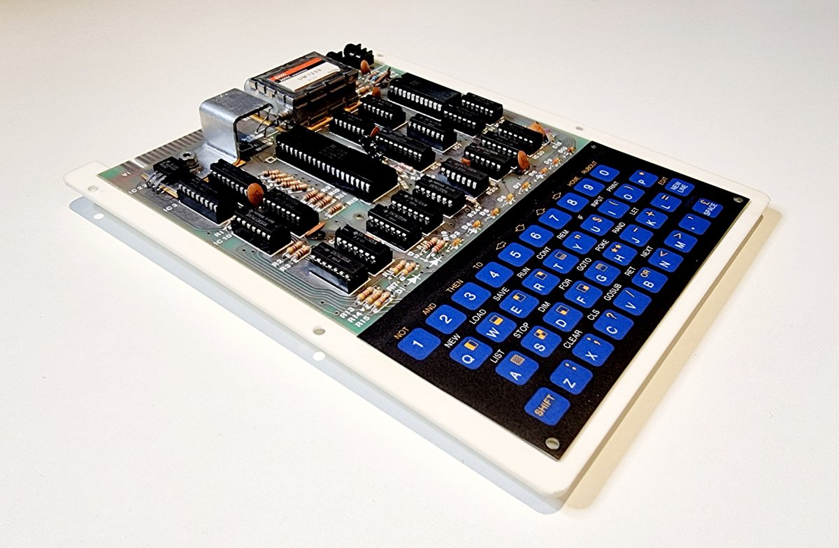 Going to attempt to upset the 'X' censors by posting a naked Sinclair ZX80 #sensitivecontent