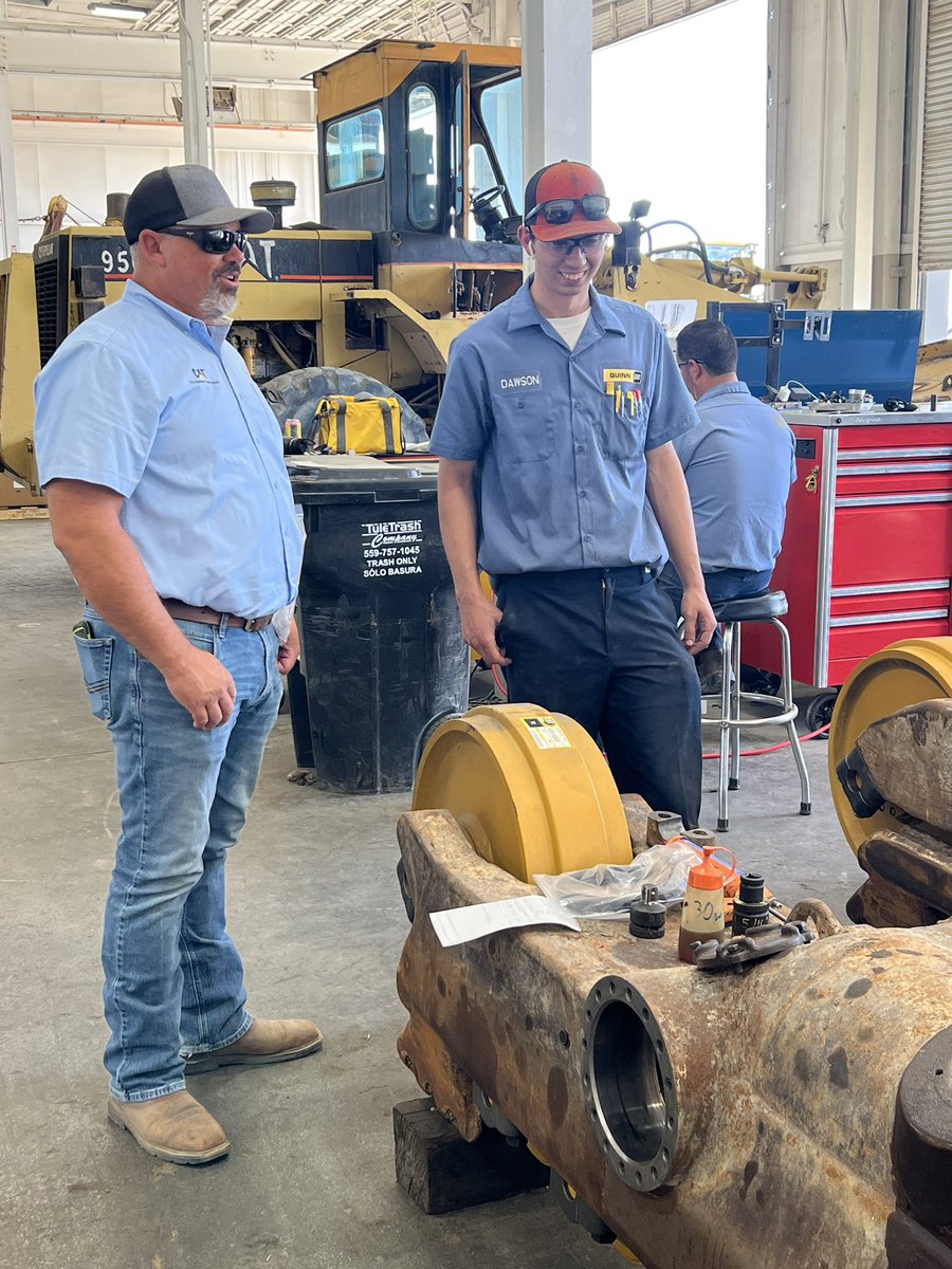 RCMechAg's tweet photo. Today we had the pleasure in observing some of our 19V internship students in the south Valley today!!! It’s always great to see our students in action at their workplace. https://t.co/pdX3B7p2Kg