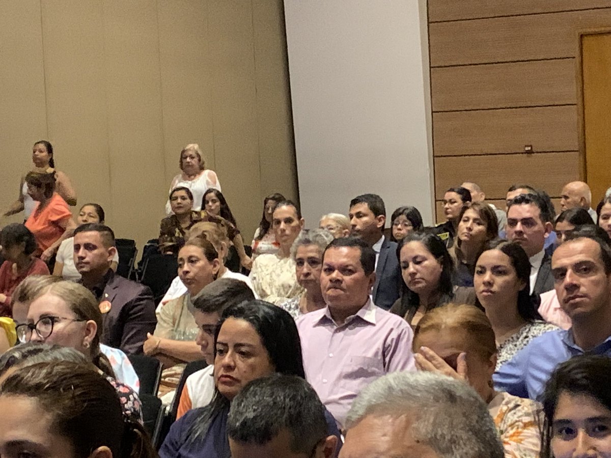 jhernandez401's tweet photo. La @gobernacionquindio ha reconocido a diferentes congregaciones su labor espiritual en el departamento y todos los aportes que el sector religioso brinda en la reconstrucción del tejido social. Estamos muy contentos por el reconocimiento dado a la @IDMJIoficial https://t.co/d1WlWgr1TA