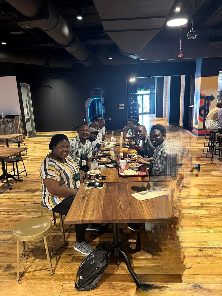 Some of the Nigerian contigent and our Venezuelan sister at the ongoing #Botany2023 in Boise-Idaho.
It's been nice meeting new friends and listening to all the great talks from everyone, representing different institutions, from far and near.