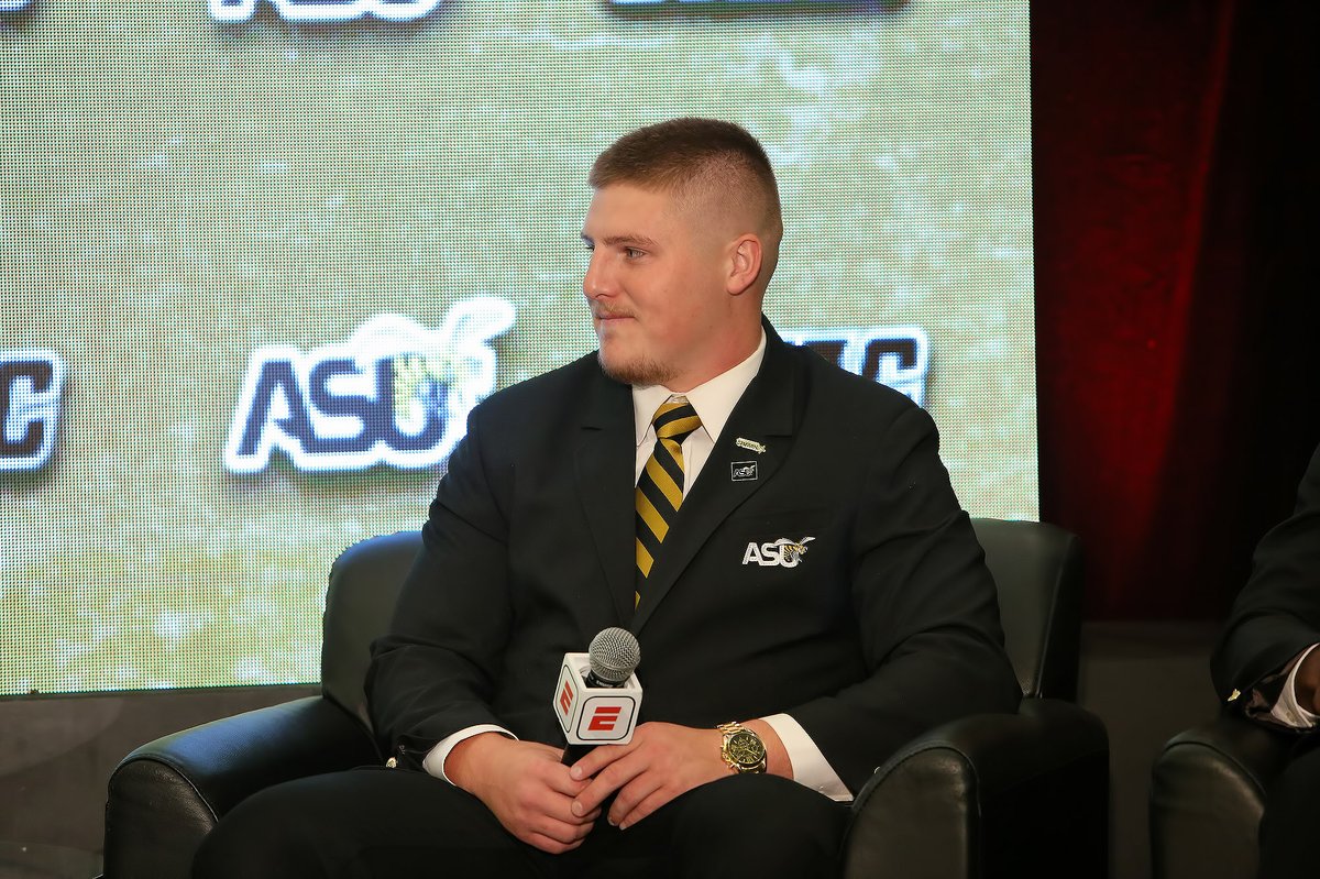 BamaStateSports's tweet photo. β
2023 SWAC Football Media Day
@BamaStateFB left their STING in Birmingham π
πΈ https://t.co/jNBfaVKdc9
#SWARMAS1 | #IAMSWAC | #SWACMD23 https://t.co/IFBbXabvnn