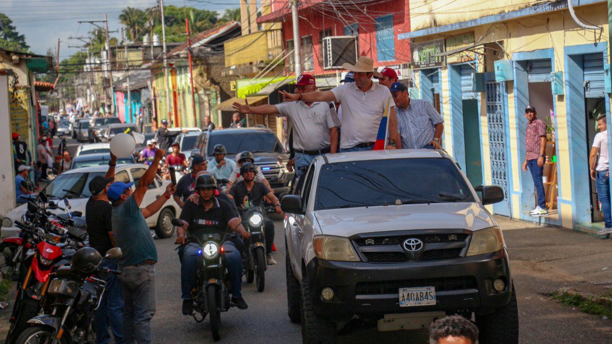 Seguimos recorriendo cada rincón de Venezuela, junto a nuestro gobernador <a href="/SergioGarridoQ/">Sergio Garrido</a>

Gracias #Barinitas por sumarte a la ruta de la prosperidad y por creer en el cambio, este 22oct #DemosElPrimerPaso por nuestro futuro! 🇻🇪