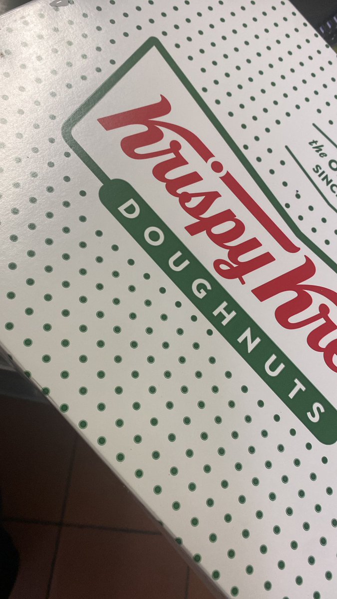 As someone who is low key obsessed with Krispy Kreme donuts I must say this was a disappointment for me... The original flavor wasn't there for me and I'll b sticking to getting my fix the old fashion way... https://t.co/CXFZuZhLwZ