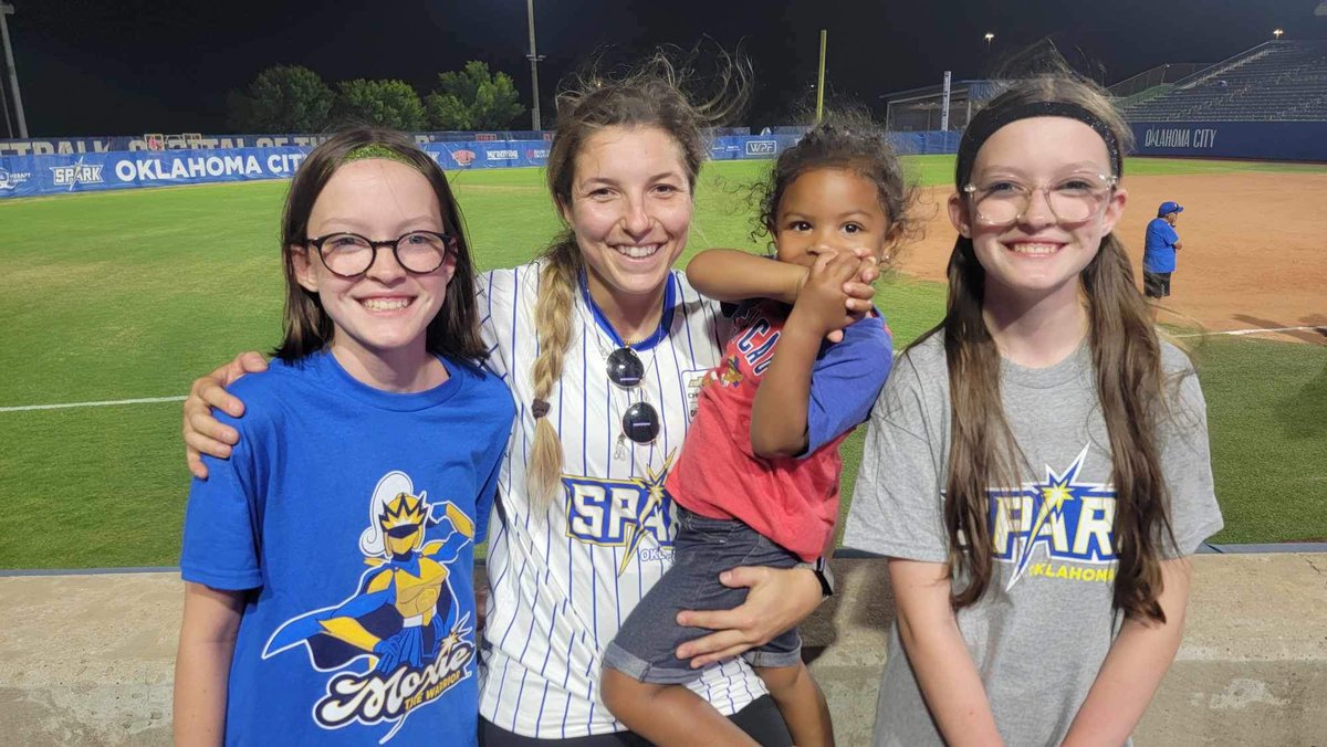 A single moment. A single act of kindness led to a car ride home of gushing and a cheerleader turned into a softball enthusiast. Thank you <a href="/Ms_Bayless9/">Rylee Bayless</a> for meeting OUR Rylee and making a lifelong family of fans! @okcityspark <a href="/wprofastpitch/">Women's Professional Fastpitch</a> <a href="/USASoftball/">USA Softball</a> #BeTheSpark #GoPokes