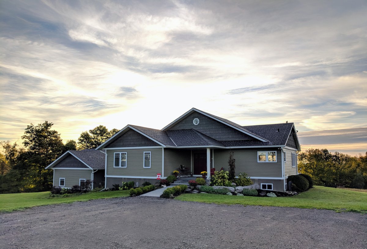 Oak Hills Alpacas tweet media