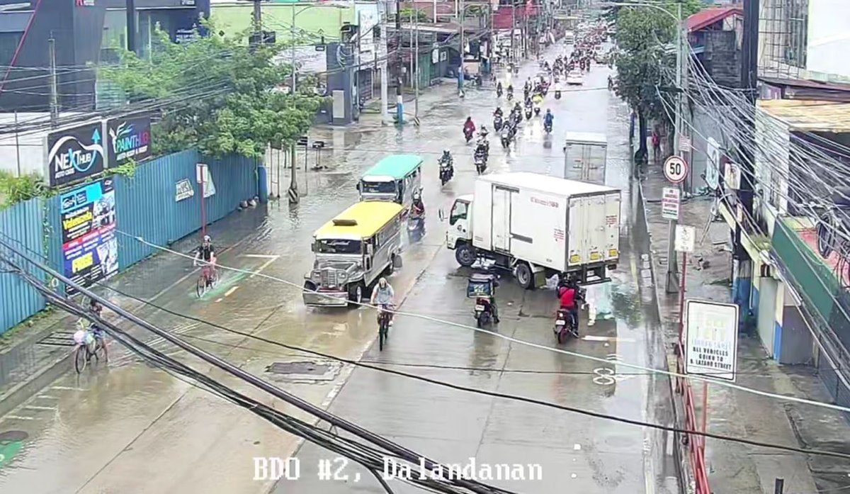valenzuelacity's tweet photo. #ValenzuelaCity Advisory
Flood Updates And Road Conditions due to Rainshower 
(National Roads)
July 26, 2023
As of 7:30 AM

I. MACARTHUR HIGHWAY
Passable to All Types of Vehicles (PATV)
- BRT Eatery, Dalandanan (1-2 inches)
- BDO Dalandanan (2-3 inches)
- Platinum Fireworks, Dalandanan (3-4 inches) 
- Wilcon Depot, Dalandanan (3-5 inches)
- Footbridge, Dalandanan (4-5 inches)
- cor T. Santiago, Dalandanan (6-7 inches)