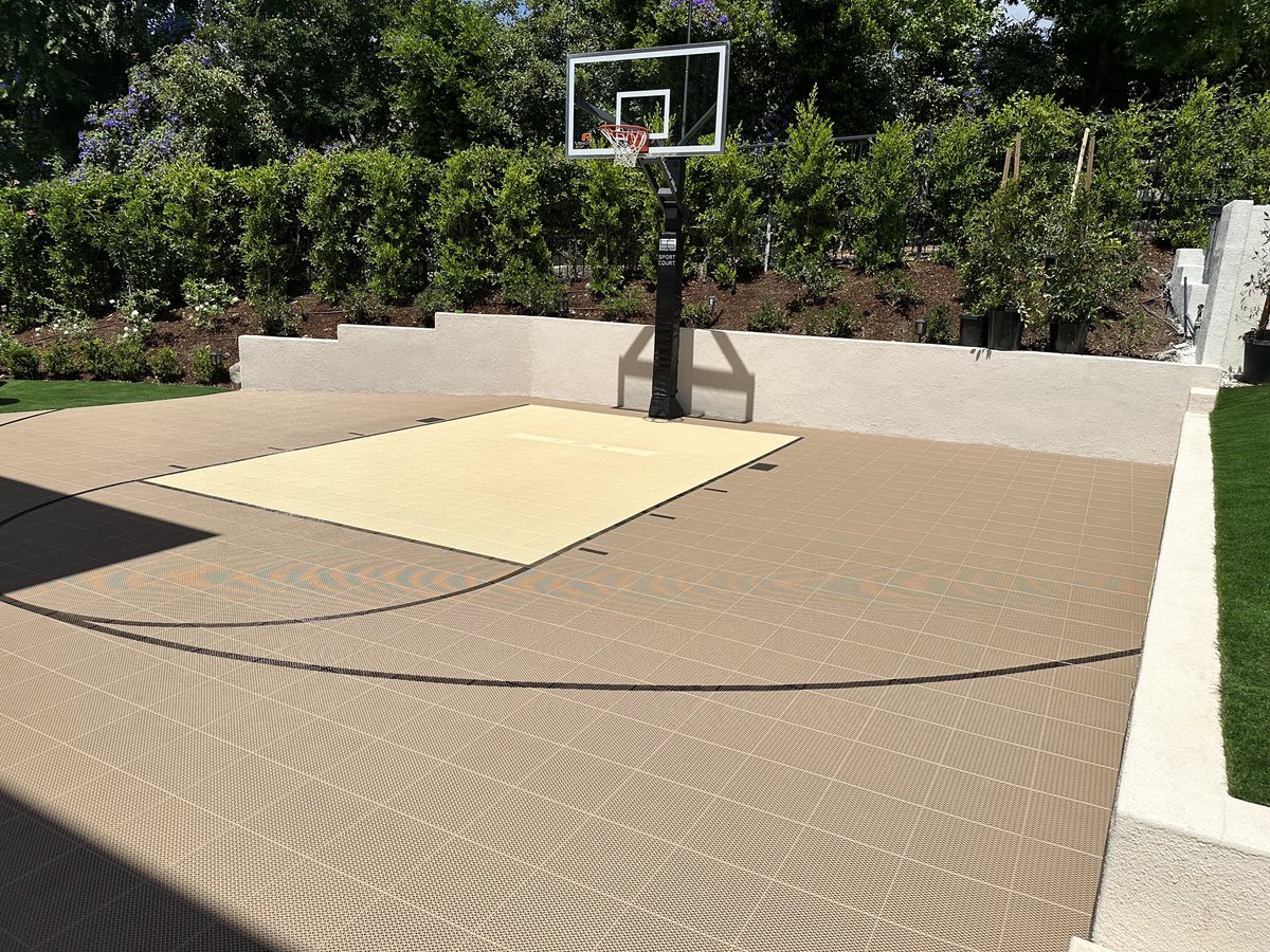 SportsWestConst's tweet image. Match your house and landscape! Home court advantage! @SportCourtSoCal @Mr_SportCourt @SportsWestConst @sportcourt1974