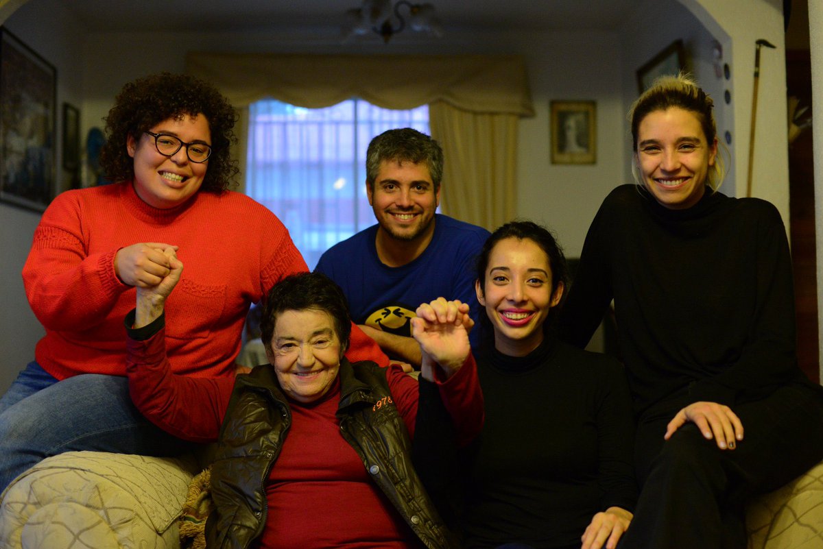 Entre la tristeza de la partida de la gran Cecilia me quedo con el honor de haber podido conocerla, estar en su casa y  entrevistarla para <a href="/ruidosafest/">RUIDOSA</a> junto a <a href="/auskahareli/">Auska Ovando</a> <a href="/simonlodijo/">Camila González Simon</a> y <a href="/_safari/">r.</a>.

Gloria eterna <a href="/CeciliaLaincomp/">CECILIA, la Incomparable</a> 🌹