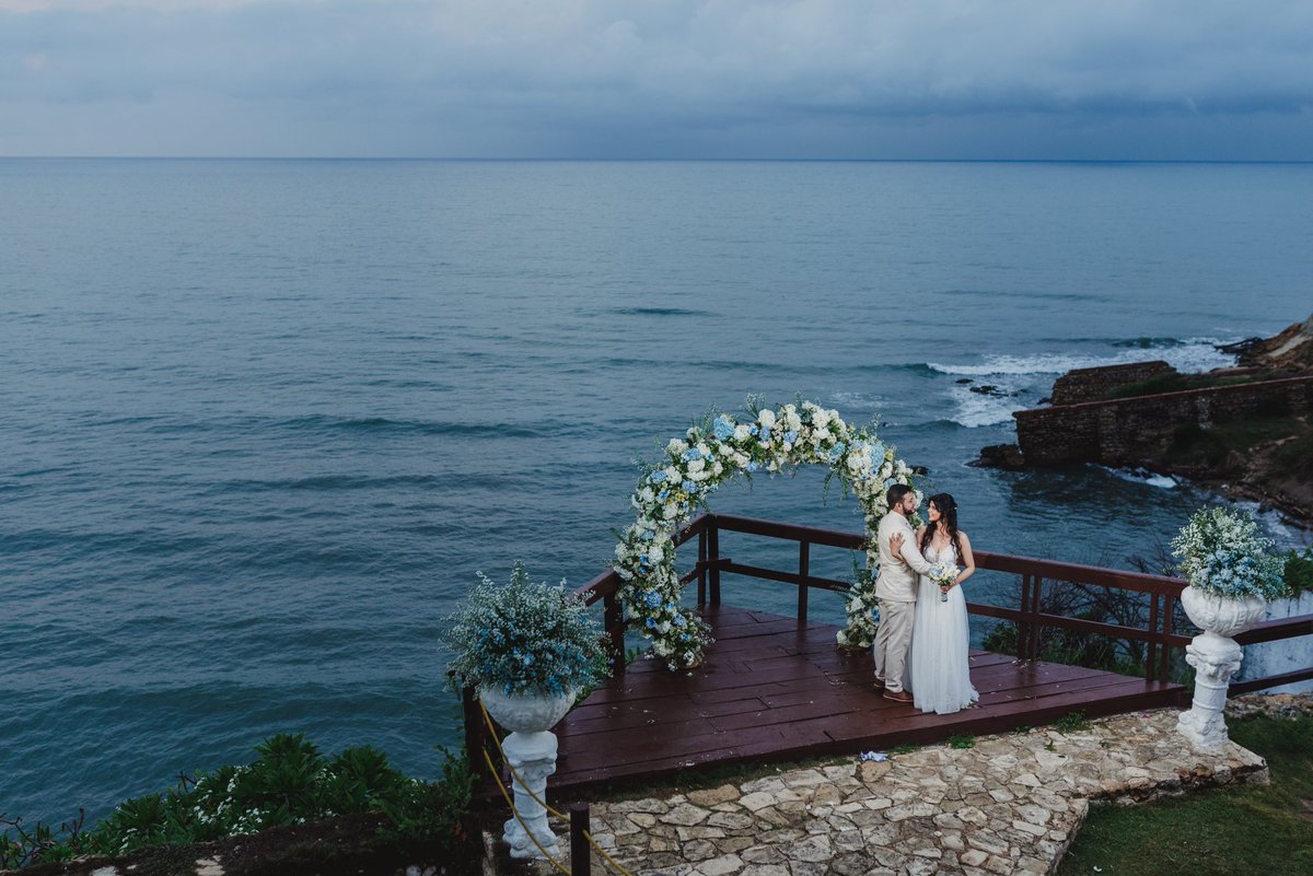 Brebgomez's tweet photo. My blue wedding 💙. Estoy enamorada de nuestras fotos, y de ti @Felipeamv92 💕 https://t.co/FCzdQziVqI