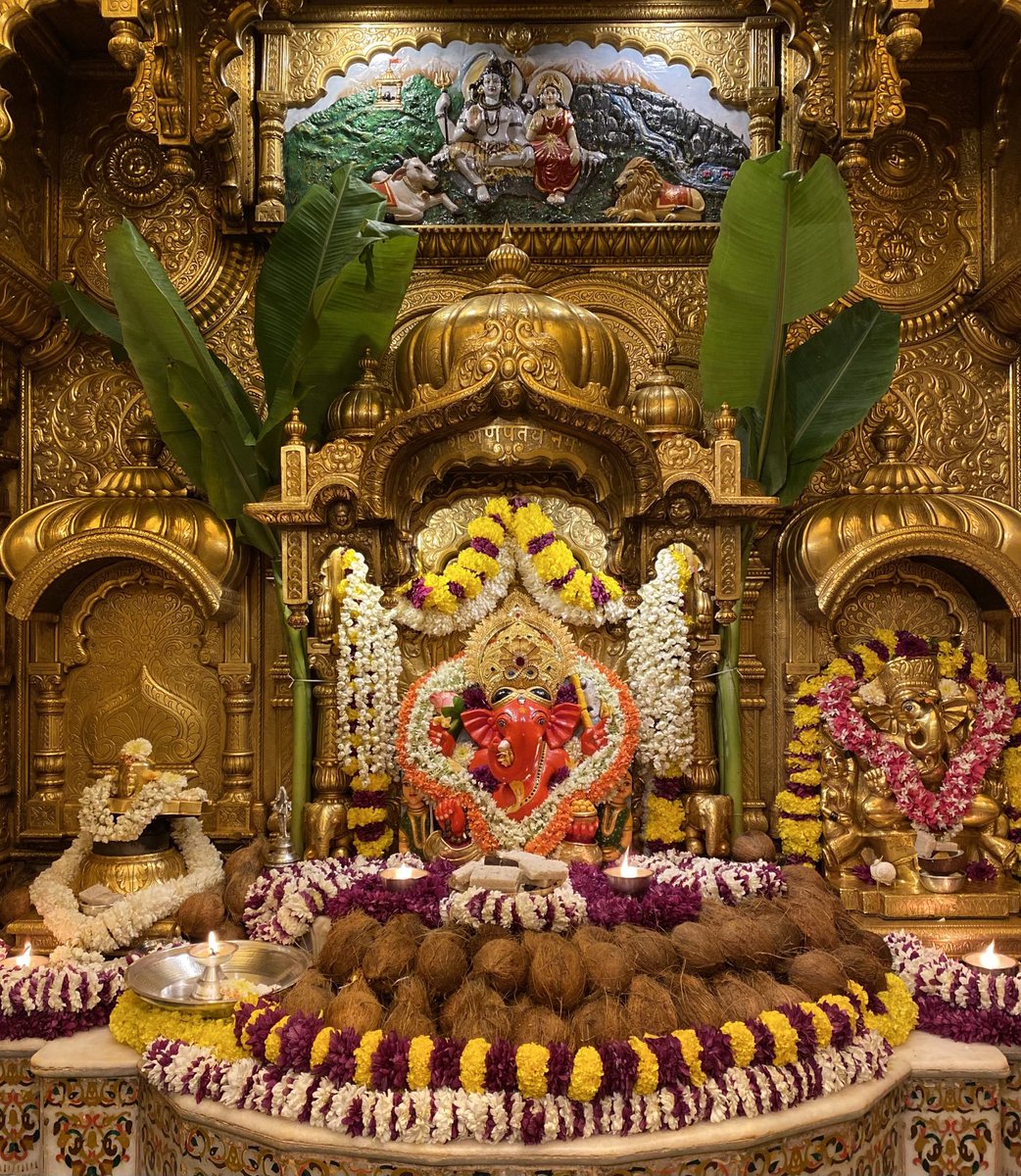SVTMumbai's tweet photo. 🙏 गणपती  बाप्पा मोरया 🌺मंगलमूर्ती मोरया 🙏२६/०७/२०२३ 
🙏Ganapati Bappa Moraya 🌺 Mangalmurti Moraya  🙏26/07/2023 https://t.co/7ZYDsNgSPE