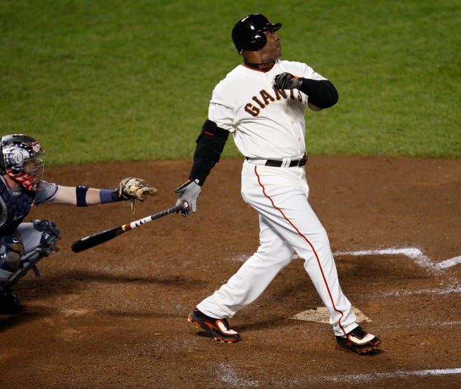 hgomez27's tweet photo. Barry Bonds con los Gigantes de San Francisco (1993-2007):

- JUEGOS 1,976
- APARICIONES AL PLATO 8,351
- TURNOS OFICIALES 6,263
- AVG .312
- JONRONES 586
- REMOLCADAS 1,440
- ANOTADAS 1,555
- HITS 1,951
- DOBLES 381
- TRIPLES 41
- EXTRABASES 1,008
- BASES ALCANZADAS 4,172
- BASES POR BOLAS 1,947
- PONCHES 949
- BASES ROBADAS 263
- OBP .477
- SLG .666
- OPS 1.143
- OPS+ 199