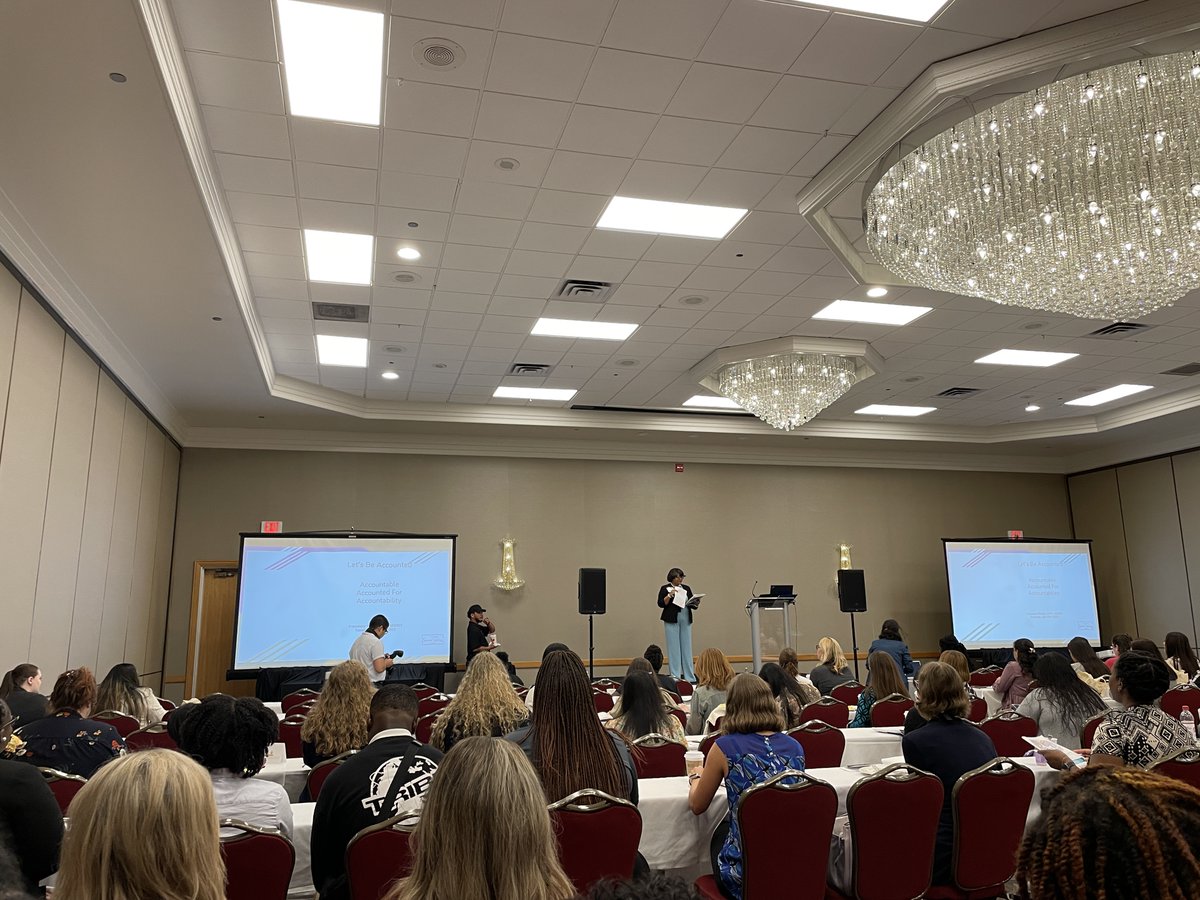 FLHealthLake's tweet image. The @FLHealthLake team is taking part of this year’s #FPHA conference in #Orlando. Today we had the opportunity of showcasing our #WIC Breastfeeding Referral System poster!