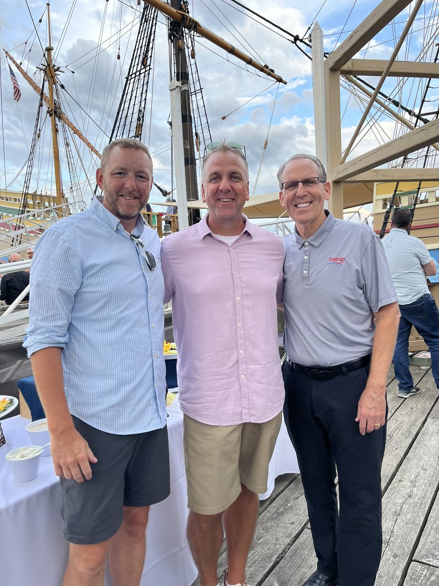 Looking forward to the @MSAA_33 Summer Institute and hosting these @NAESP leaders! Kicking things off with a welcome reception on the Pilgrim Mayflower! @plimothpatuxet @steckler_dave @efranksnaesp @PrincipalJQuinn