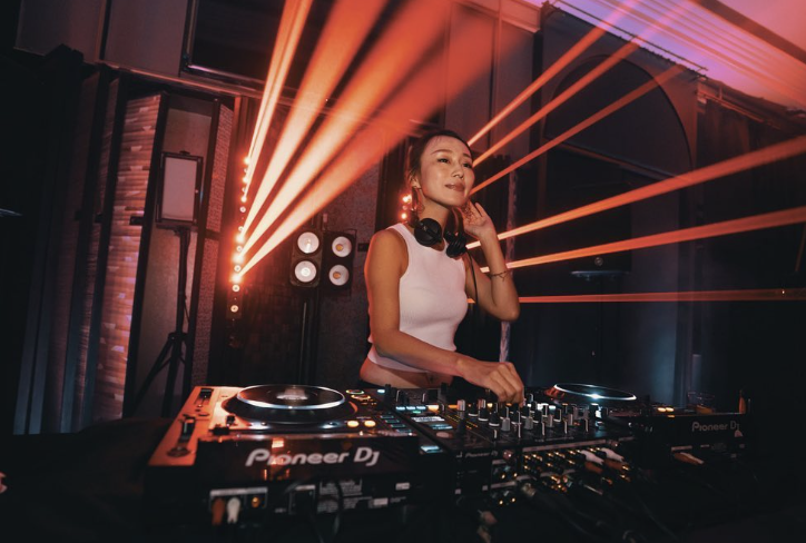 gessafelstein 👽 tweet media