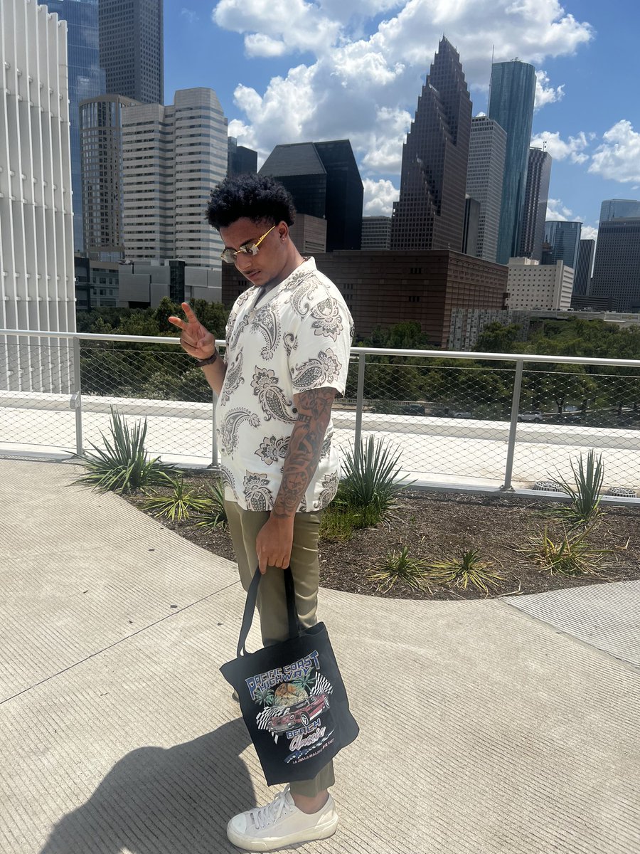 G2SZN's tweet photo. Been knew I was the one 📲 https://t.co/ty9RDysbCo