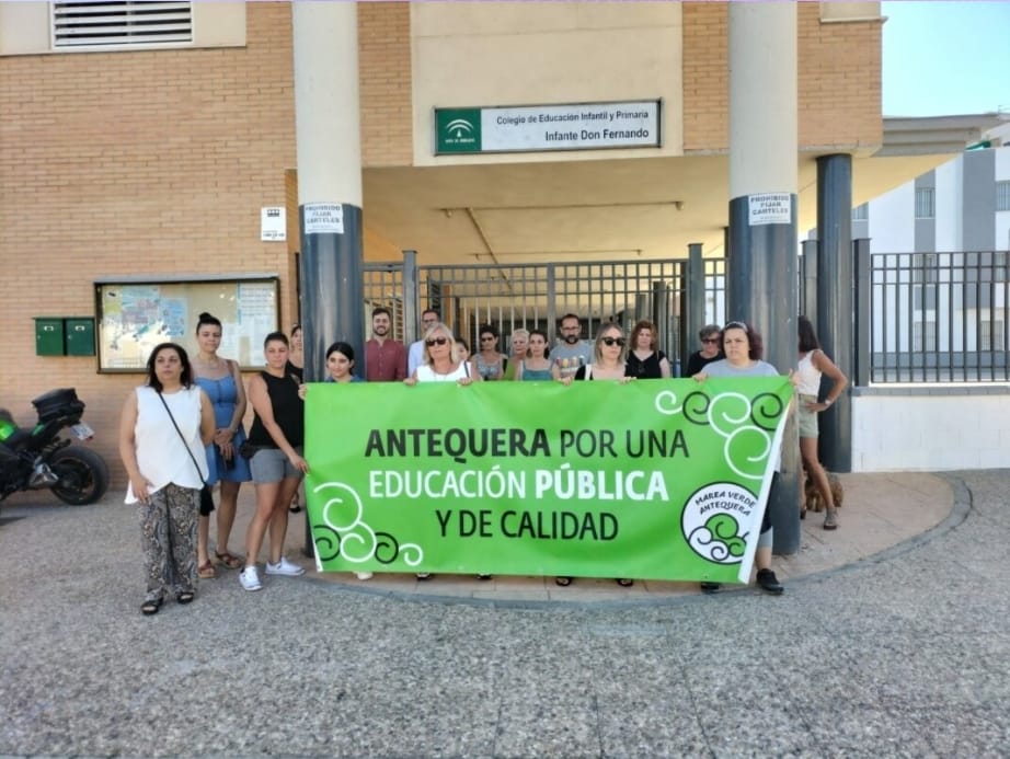 _marijoserm's tweet photo. Nosotros seguimos reclamando la unidad de 3 años suprimida en Antequera @Miguel_Briones_ @manolo_baron 🐥🐥🐥💪🏻 https://t.co/uzeIxeyCY4