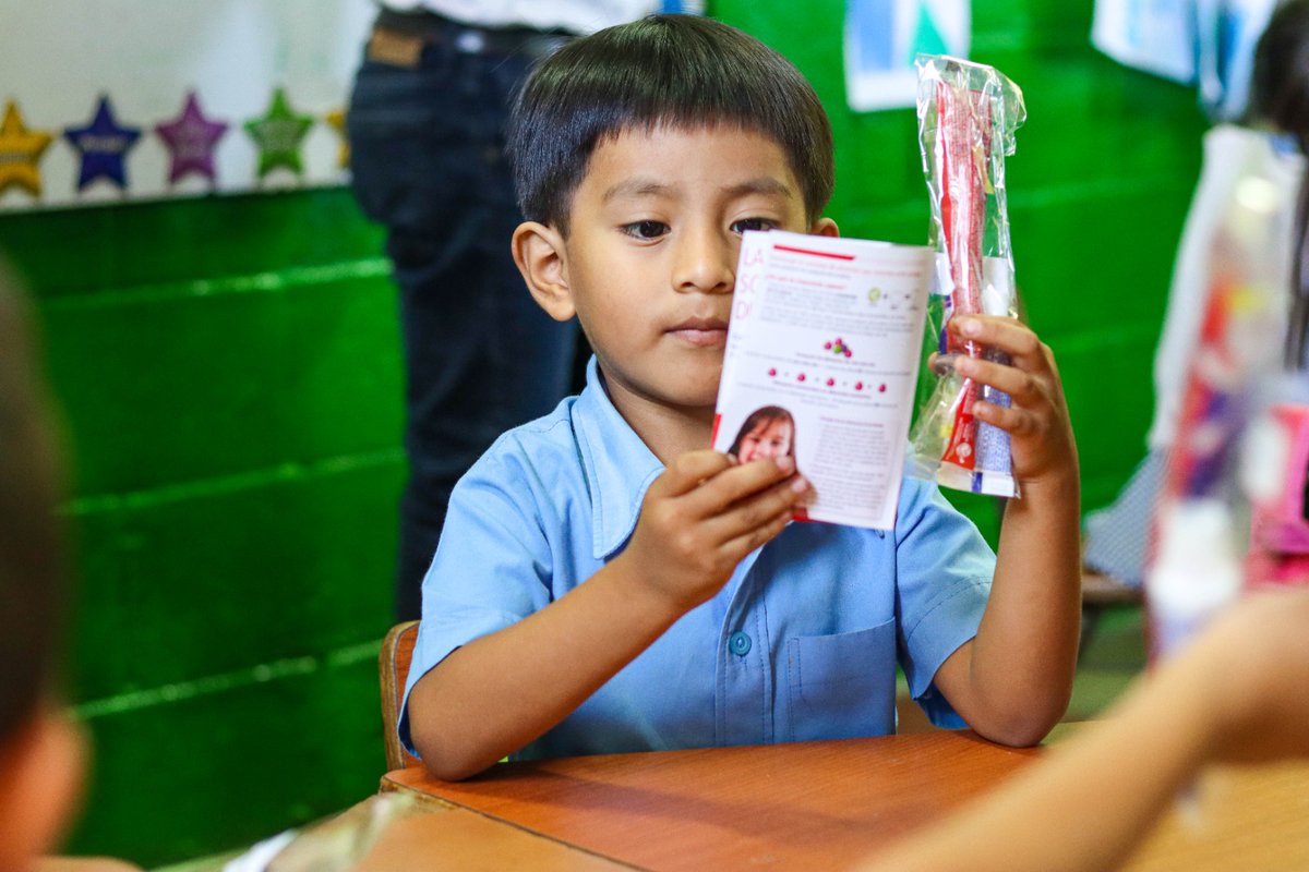 JorgeMejiaF's tweet photo. Los Centros Escolares de el Guayabo, Quezalapa,Mil Cumbres, Palones y Monteliz son los primeros a donde se realiza esta entrega.  

Seguimos trabajando por la salud integral de nuestra primera infancia, para que puedan seguir desarrollándose.

Jorge Mejía
Alcalde de Panchimalco https://t.co/XoORWzTWI4