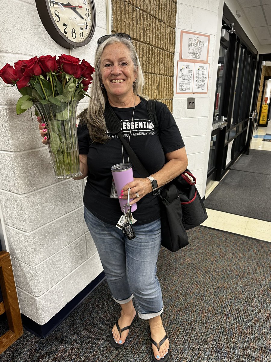 CTA_CCPS's tweet photo. Not goodbye but “See you later!” to Mrs. Wells on her last day. Thank you for 25 amazing years of service at CTA as our financial secretary and SkillsUSA Lead Advisor. You will be missed, but congratulations on your well deserved retirement. 🎉 https://t.co/kKdFz3sKa2