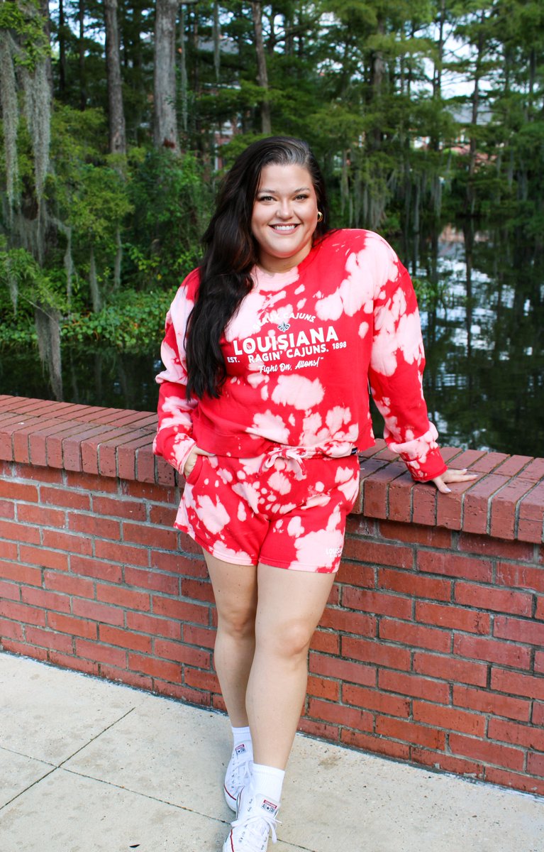 This new matching bleached set is giving us 𝑚𝑎𝑗𝑜𝑟 𝐹𝑎𝑙𝑙 𝑣𝑖𝑏𝑒𝑠! ♥️
6⃣0⃣ days and counting till 𝑭𝒂𝒍𝒍 is officially here 🍁