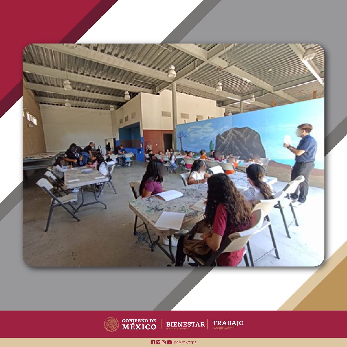 CIM_FN's tweet photo. Agradecemos al @cecut_mx por acercar e incentivar el arte a los NNA del CIM Carmen Serdán. Las y los  jóvenes participaron en actividades lúdicas y recreativas como son "Cuenta Cuentos", "Taller de artes plásticas" y en la proyección de filmes en el Cinema. https://t.co/mfSTaGYQI5