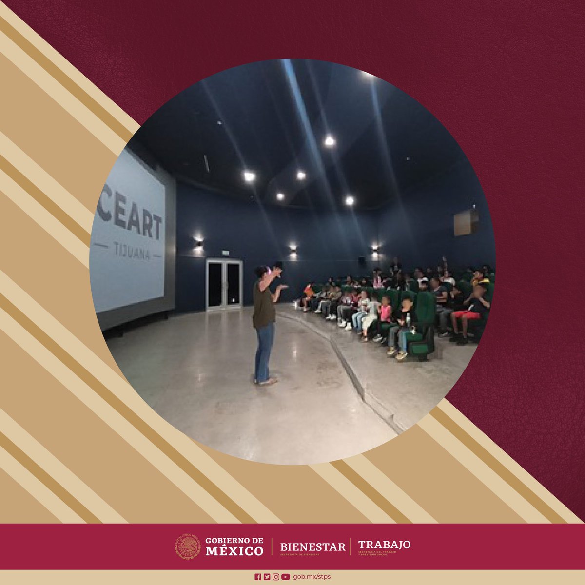 CIM_FN's tweet photo. Agradecemos al @cecut_mx por acercar e incentivar el arte a los NNA del CIM Carmen Serdán. Las y los  jóvenes participaron en actividades lúdicas y recreativas como son "Cuenta Cuentos", "Taller de artes plásticas" y en la proyección de filmes en el Cinema. https://t.co/mfSTaGYQI5
