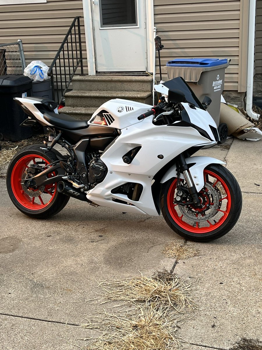 RavenRacingLLC's tweet photo. Love this bike. 

#yamaha #YamahaRacing #yzfr7 #yamahar7 #motorcycle https://t.co/4lqFm4MuhH