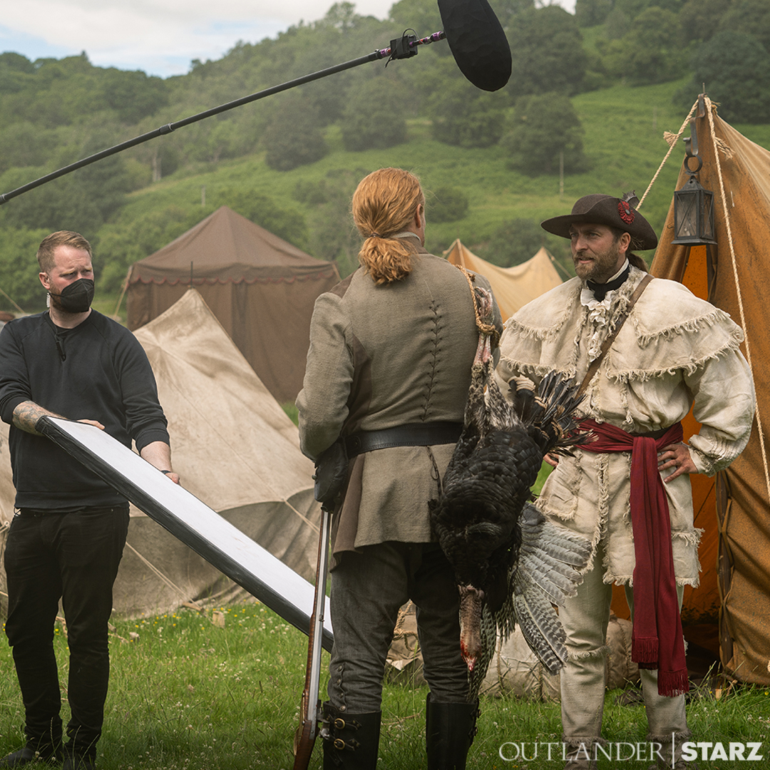 Outlander_STARZ's tweet photo. Give it up for our actors who kill it every single week. #Outlander https://t.co/ah5cUCbRKY