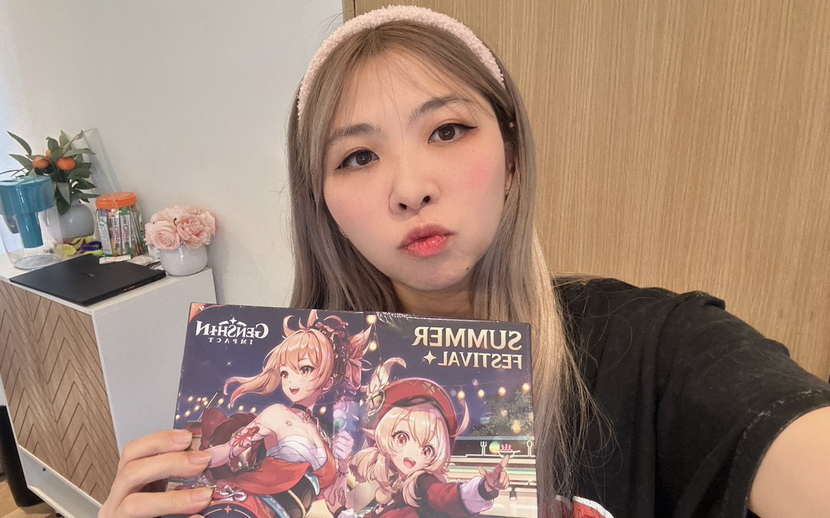 The #GenshinSummerFestival in NY was so much fun!! FOLLOW and RETWEET for a chance to win a #GenshinImpact gift box (US only)! Winners will be picked and contacted in 7 days! #ad #SummerWithGenshin