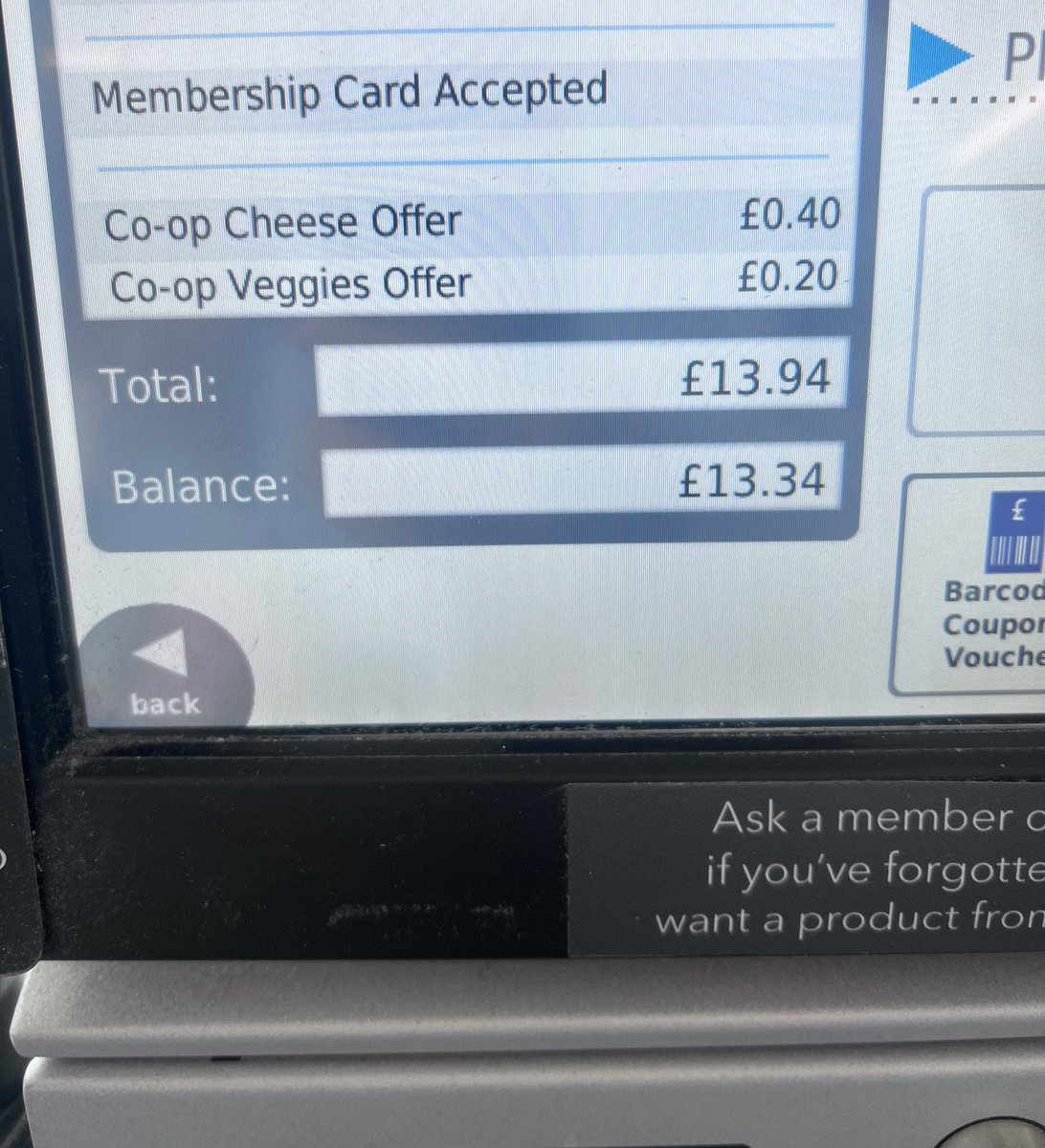 parlettt's tweet photo. Using this week’s @coopuk #MemberRewards getting some shopping in. 20p off veg, 40p off cheese &amp; 50p off my shop! Not benefiting from member rewards, become a member today and start saving &amp; giving back to your local community! 
https://t.co/R5oIPC4iAQ
@amandajal @Madhusu77420501 https://t.co/X9wdzCyWFs