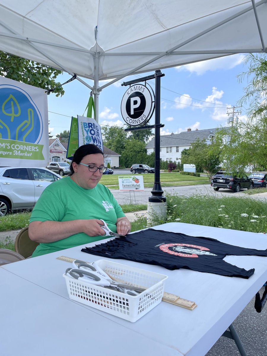 CuyahogaCounty's tweet photo. Tonight, get outside and get crafty at the @Fairview_Park Summerfest. Our #Sustainability team will help you turn old t-shirts into bags from 6:30-8:30pm. Look for the Fairview Park Green Team. Make your own bag and fully embrace #PlasticFreeJuly everyday! #BYOBags #FPSummerfest https://t.co/dDgnZdtBJP