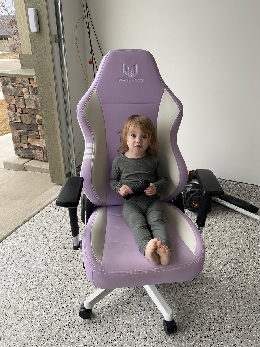 Not JuicyClem tweet media