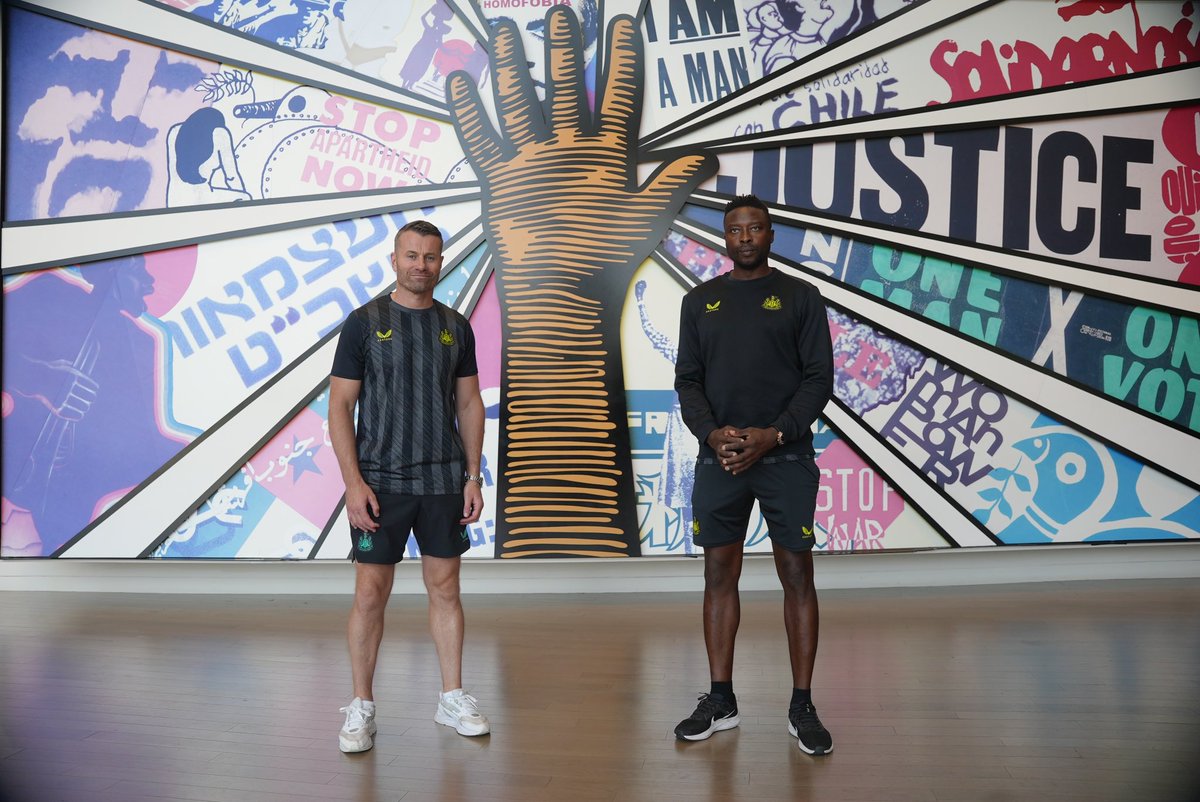 Amazing to visit the #martinlutherking museum with Shola Ameobi & @NUFC  Unreal what this man achieved in his lifetime “I HAVE A DREAM”👑 #UnitedAsOne 🖤 🤍