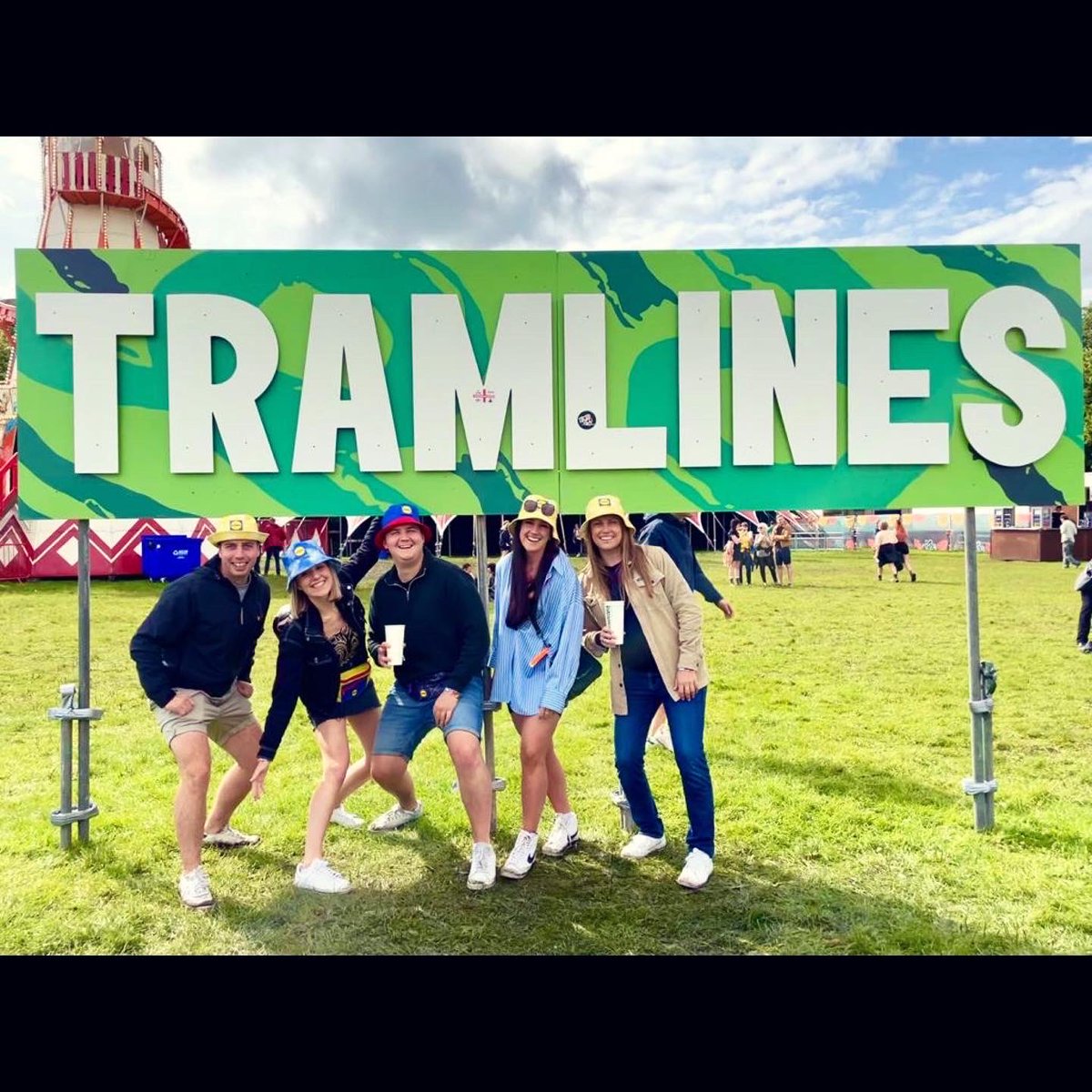 HannahVaughan91's tweet photo. Tramlines 2023 ✌🏼❤️🌧️ #sheffield #tramlinesfestival #whatgrass #mudfest #ponchos #imtoooldforthisshit https://t.co/PvIHBcYKDp