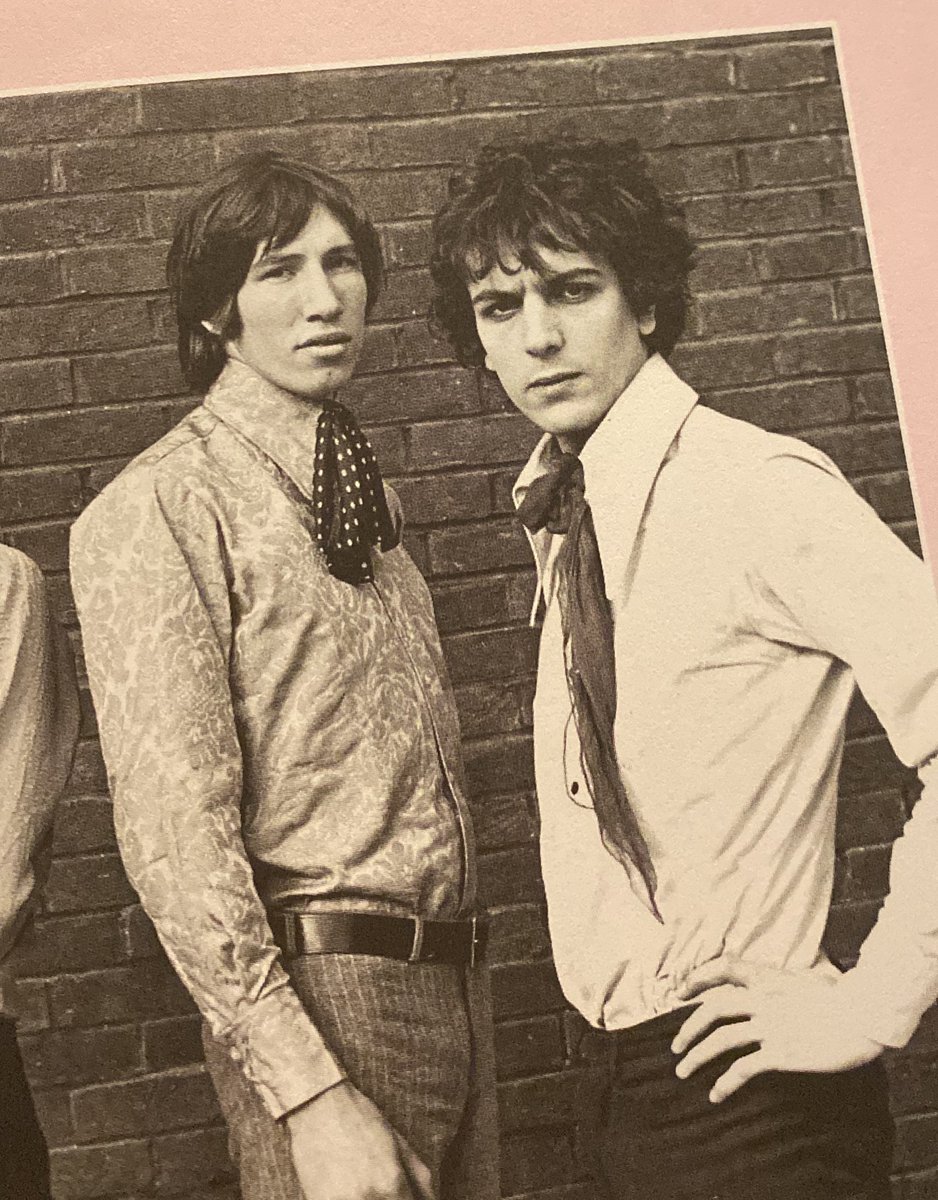 Bei Roger vs Syd gewinnt sowas von eindeutig Syd.
#PinkFloyd