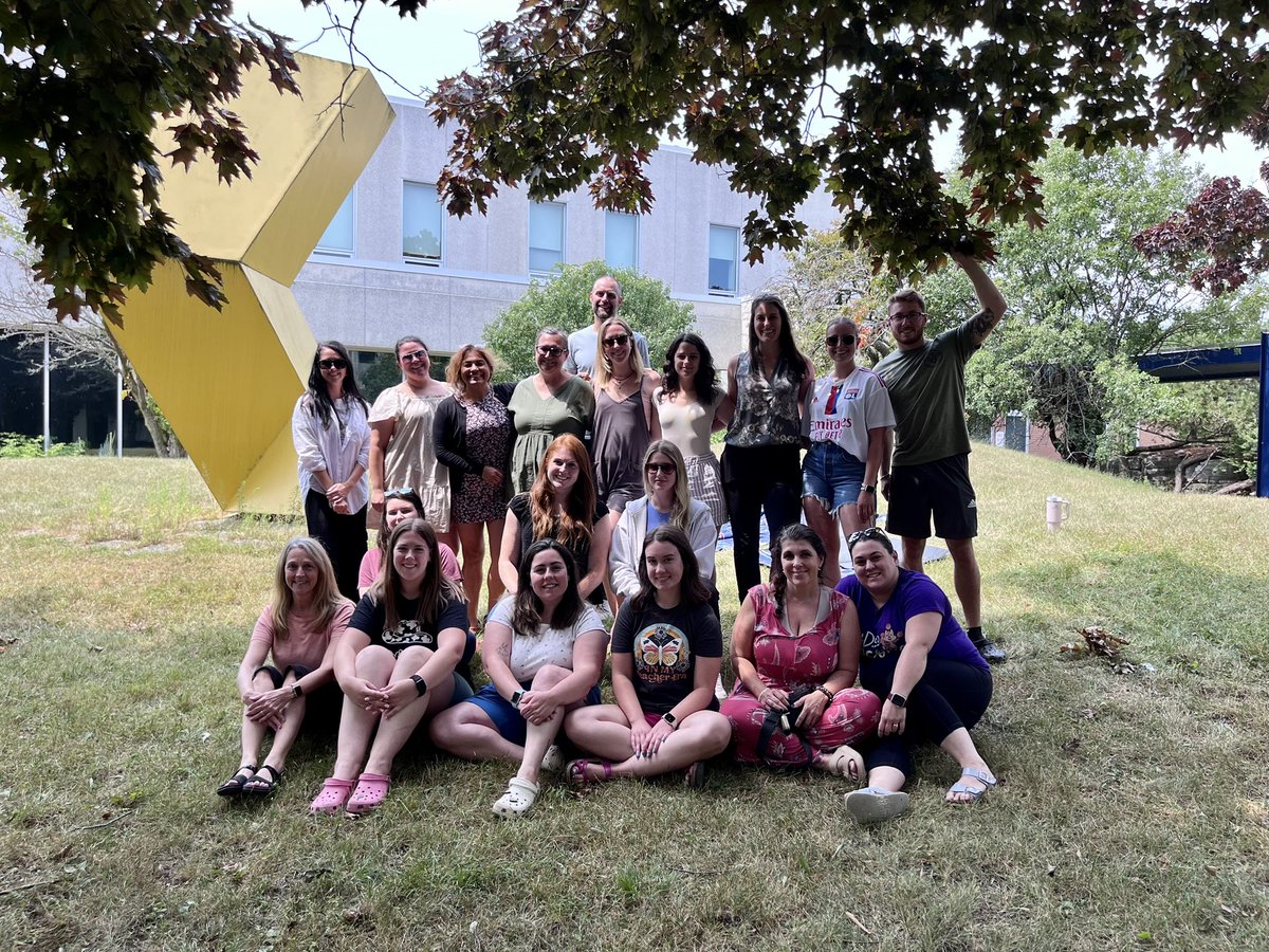 Thank you @queensu & @eostaffdevnet for the opportunity to teach + learn from this inspiring group of educators! “Never doubt that a small group of thoughtful committed individuals can change the world.” — Margaret Mead #fslmprogram #environmentaleducation #facultyofeducation