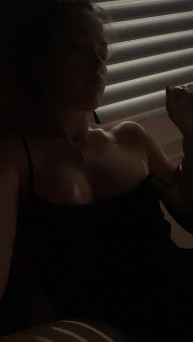 Lazy ..,, https://t.co/5AARbA6Cj1<a href="/tag/mistress"class="tags"><span>#mistress</span></a>
